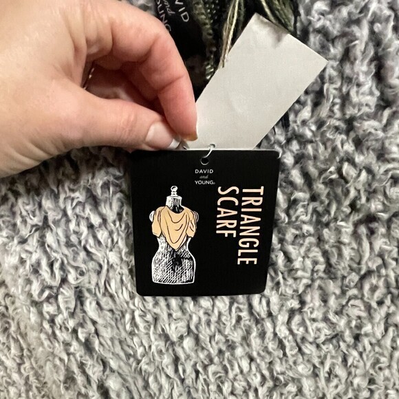 DAVID and Young Women's Triangle Scarf Green and Black Animal Print with Fringe - Picture 5 of 8